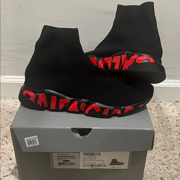 Balenciaga Men's Black Sneakers with Red Accents - Picture 1 of 3